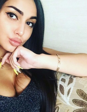 Burçin Beyoğlu Tayakadin Escort Bayan Beyoğlu Tayakadin Escort Burçin Fotoğrafı (5)